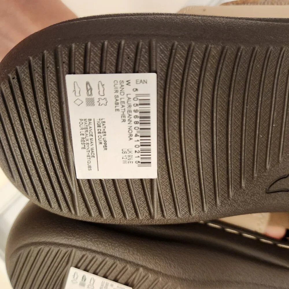 New Women's Clarks Sandals Laurieann Nora Sand Leather, Size 12W. NIB